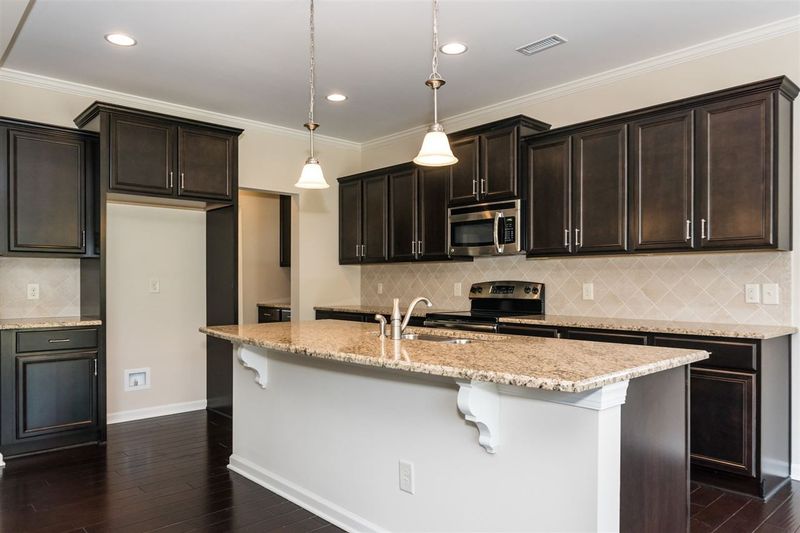 8244 Pritchett Farm Ln, Raleigh, NC 27606