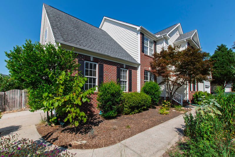 8245 Haines Creek Ln, Raleigh, NC 27616