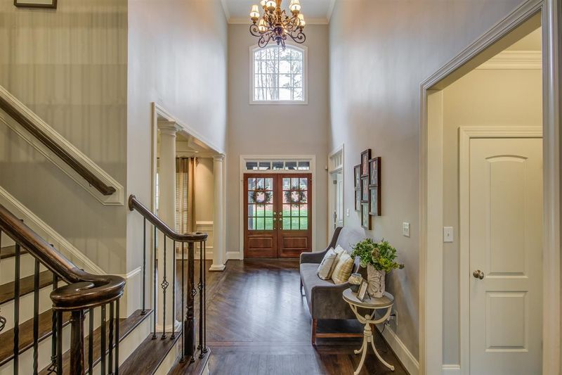 8245 Whispering Glen Ln, Raleigh, NC 27614