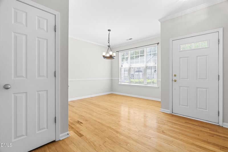 8246 City Loft Ct, Raleigh, NC 27613