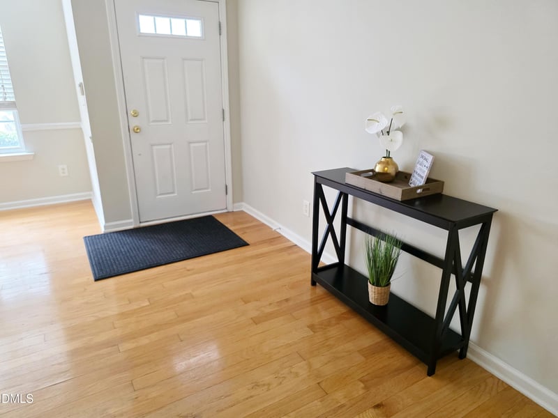8246 City Loft Ct, Raleigh, NC 27613