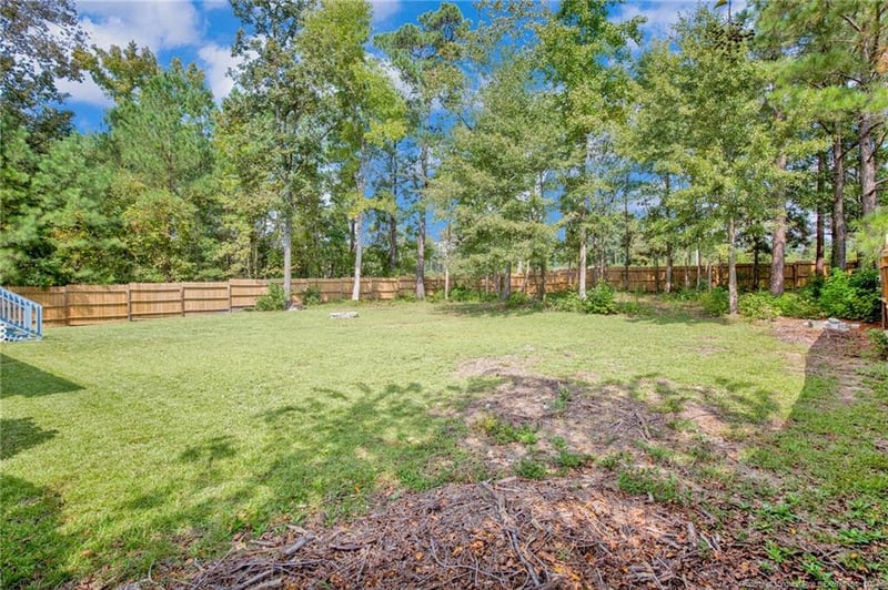 8246 Umstead Rd, Fayetteville, NC 28304