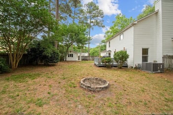 8247 Shoreway Dr, Fayetteville, NC 28304