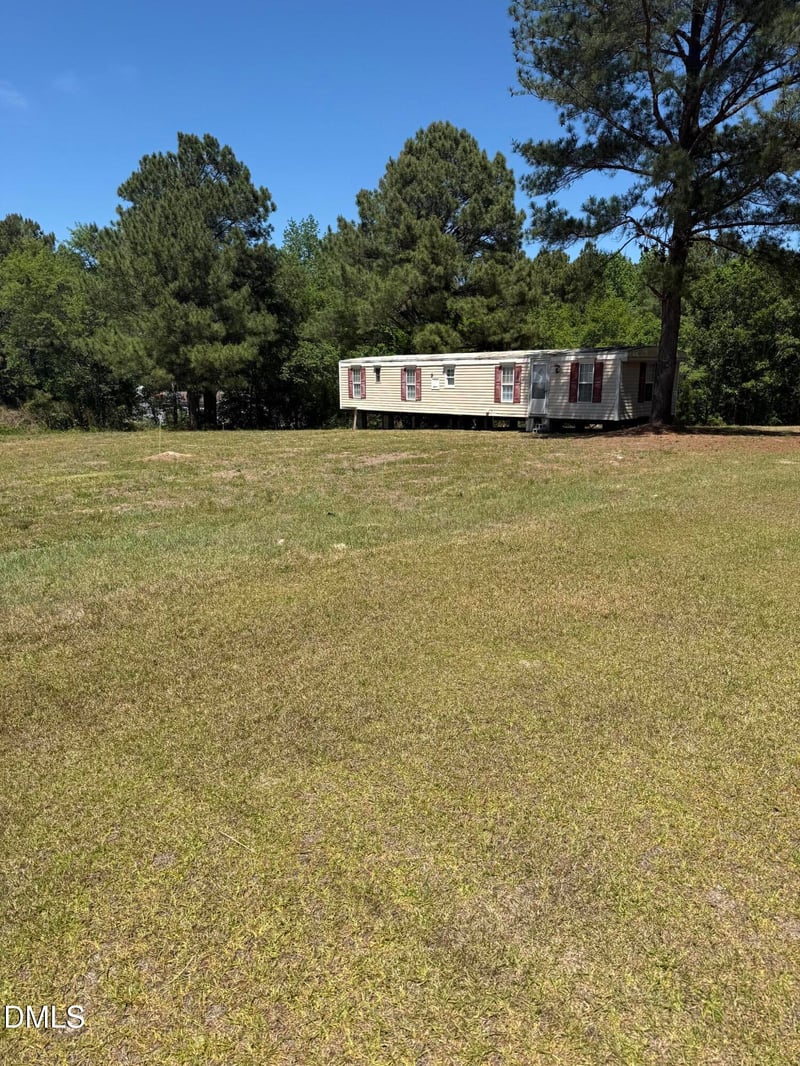 825 Black Rd, Sanford, NC 27330