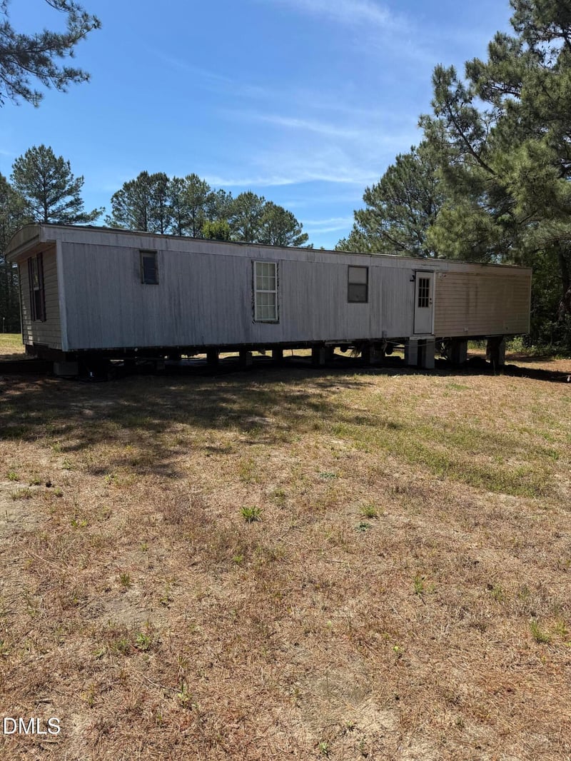 825 Black Rd, Sanford, NC 27330