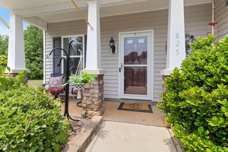 825 Blue Lake Dr, Mebane, NC 27302