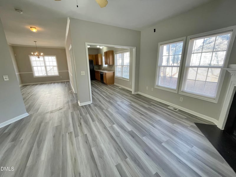 825 Brookhannah Ct, Fuquay Varina, NC 27526