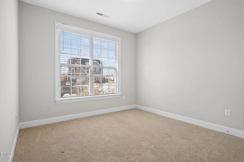 825 Buckner Ct, Fuquay Varina, NC 27526