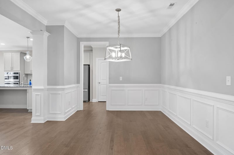 825 Buckner Ct, Fuquay Varina, NC 27526