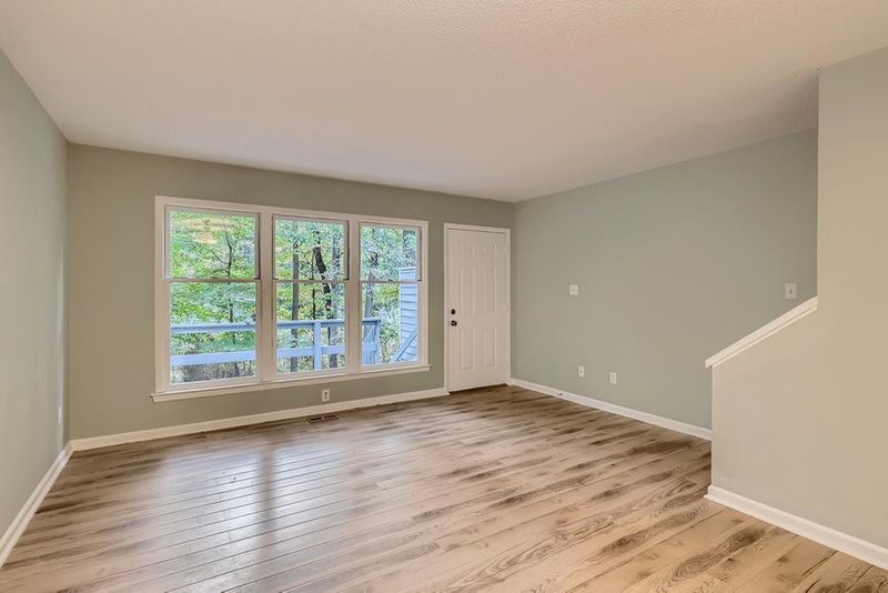 825 Edwards St #5-A, Chapel Hill, NC 27516