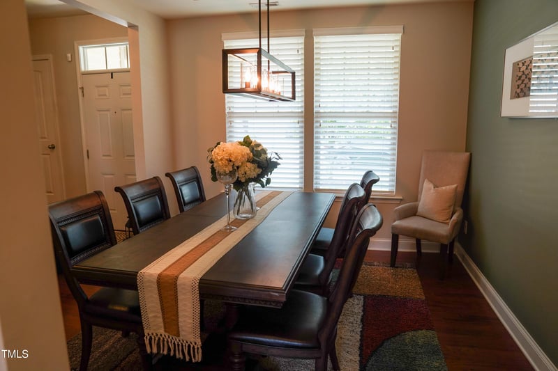825 Fulworth Ave, Wake Forest, NC 27587