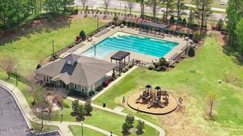 825 Golden Plum Ln, Zebulon, NC 27597