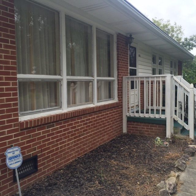 825 Greenwich St, Raleigh, NC 27610