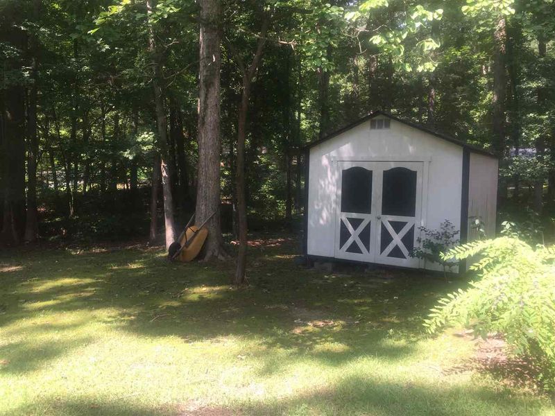 825 Keiths Rd, Knightdale, NC 27545