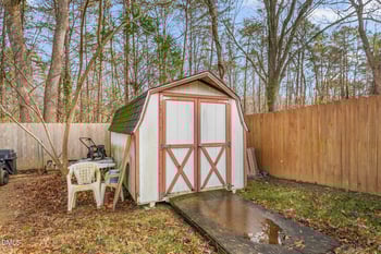 825 Lockesley Ln, Burlington, NC 27217