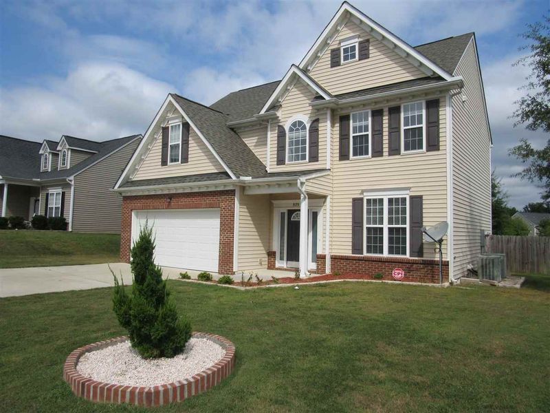 825 Maurepas Dr, Knightdale, NC 27545