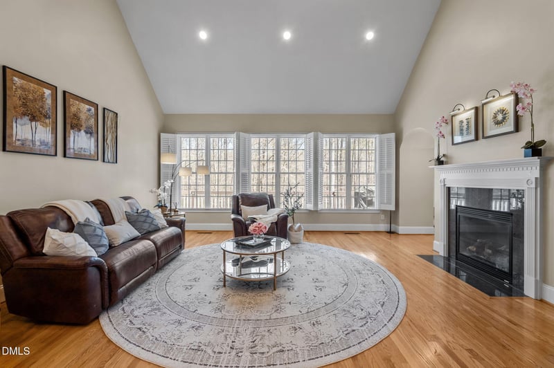 825 Oxbow Crossing Rd, Chapel Hill, NC 27516