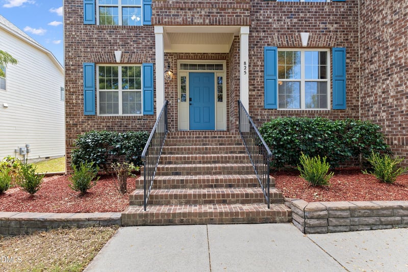 825 River Song Pl, Cary, NC 27519