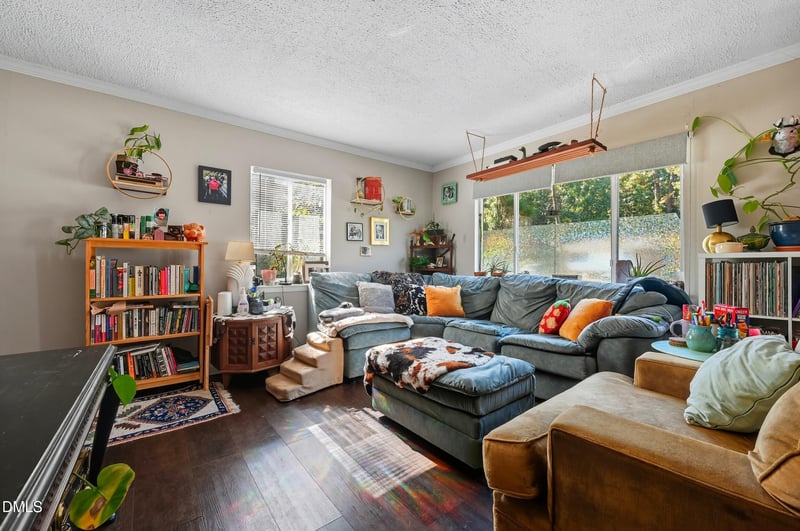 825 Waring St, Durham, NC 27704