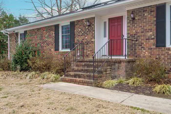 825 Whispering Wind Rd, Burlington, NC 27217