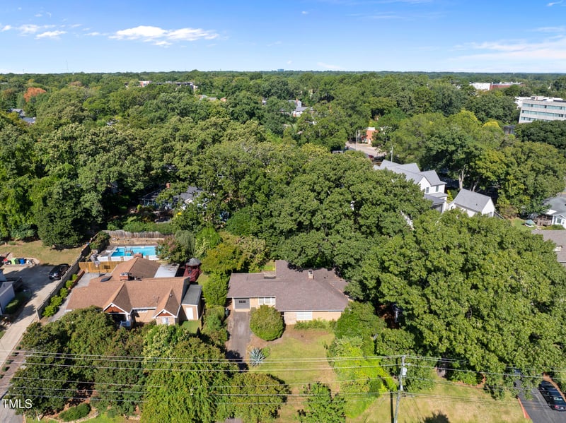 825 Woodburn Rd, Raleigh, NC 27605