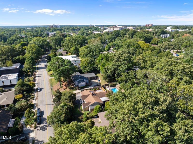 825 Woodburn Rd, Raleigh, NC 27605