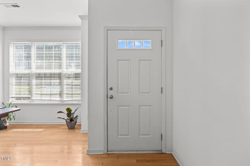 8253 City Loft Ct, Raleigh, NC 27613