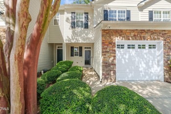 8253 Martello Ln, Raleigh, NC 27613