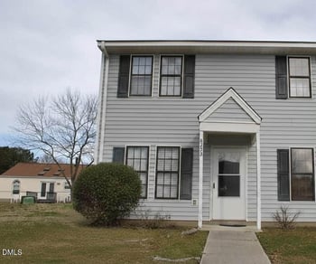 8253 Merriweather Cir, Raleigh, NC 27616