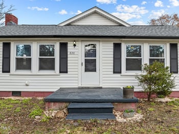826 Carter Ave, Durham, NC 27703