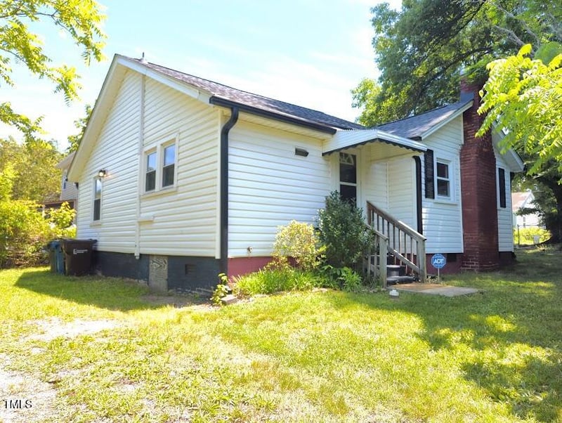 826 Carter Ave, Durham, NC 27703