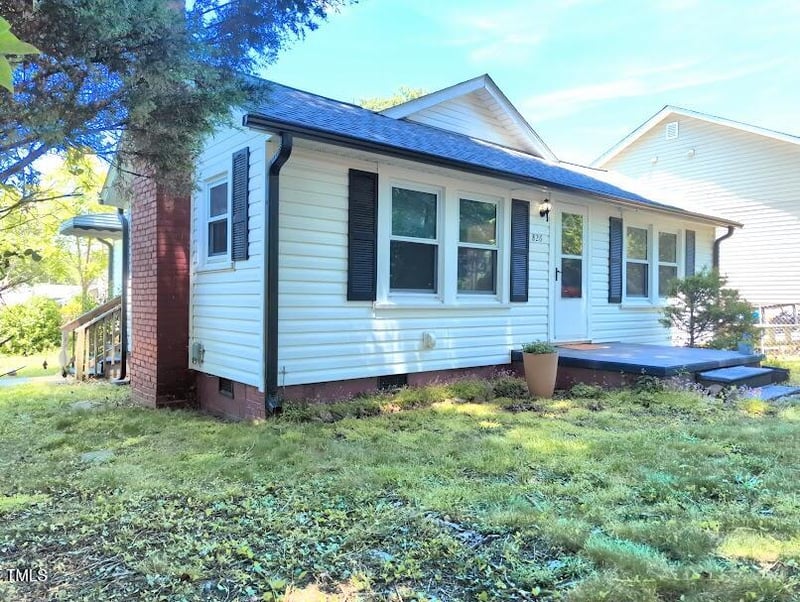 826 Carter Ave, Durham, NC 27703