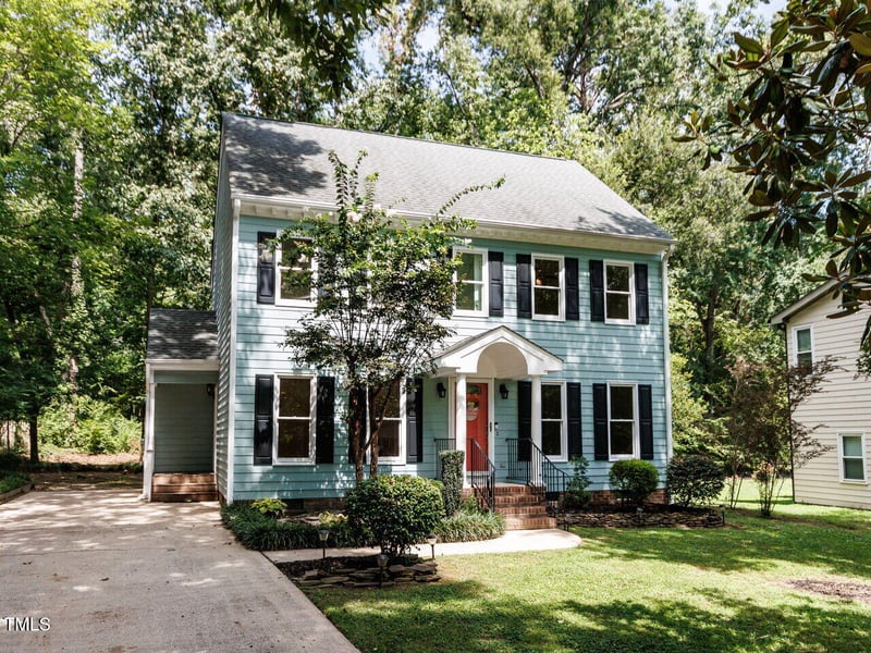 826 Oakwater Dr, Garner, NC 27529