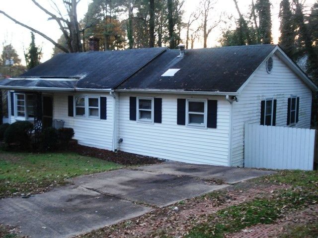 826 Ridgeway Ave, Durham, NC 27701