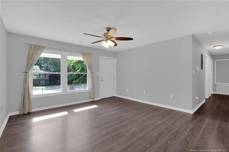 826 Stoneykirk Dr, Fayetteville, NC 28314