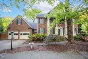 826 Warwick Ct, Burlington, NC 27215