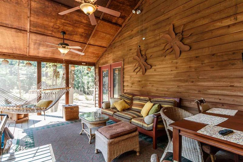 8264 Hillside Dr, Raleigh, NC 27612