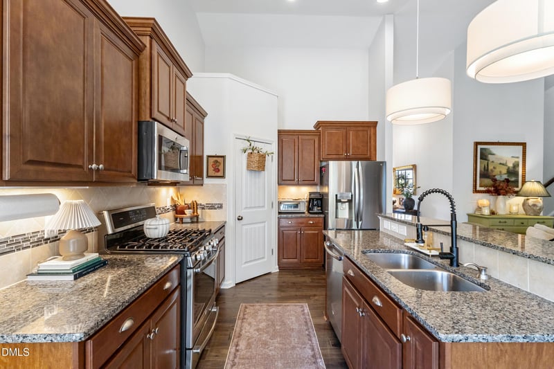 827 Tupelo Glen Ct, Fuquay Varina, NC 27526