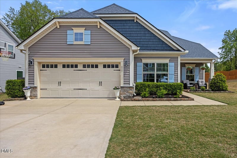 827 Tupelo Glen Ct, Fuquay Varina, NC 27526