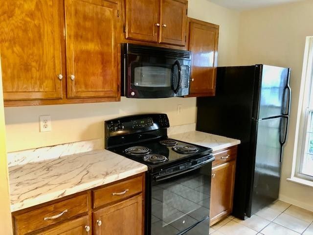8270 Mcguire Dr, Raleigh, NC 27616