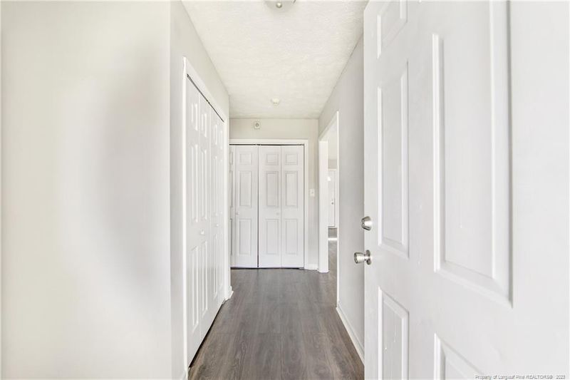 828 Alexwood Dr, Hope Mills, NC 28348