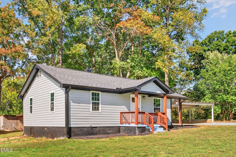 828 Buckner St, Graham, NC 27253