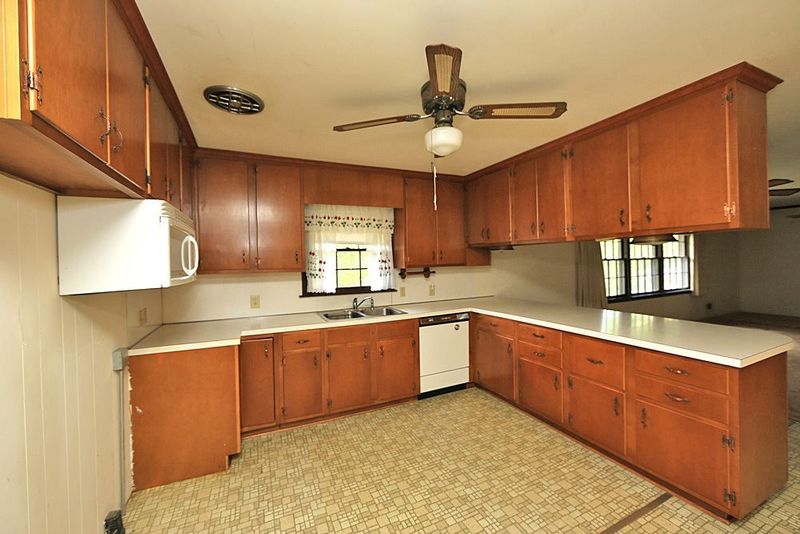 828 E Chatham St, Cary, NC 27511