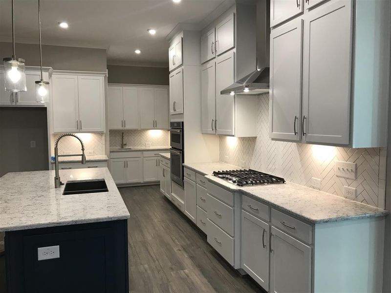 828 Flash Dr, Rolesville, NC 27571