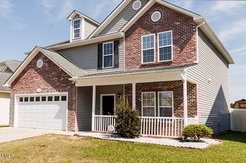 828 Jade Ln, Winterville, NC 28590