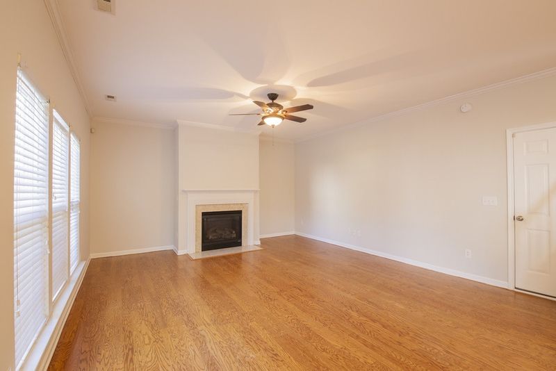828 Tannerwell Ave, Wake Forest, NC 27587