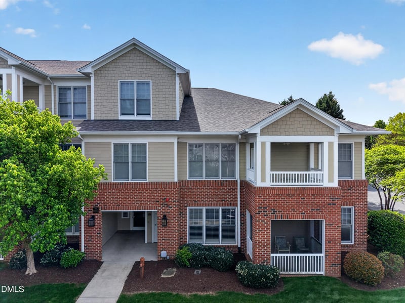 828 Waterford Lake Dr, Cary, NC 27519