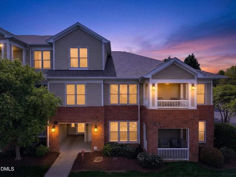 828 Waterford Lake Dr, Cary, NC 27519