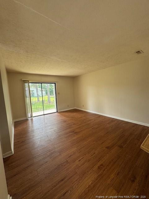 829 Applewood Ln, Fayetteville, NC 28303