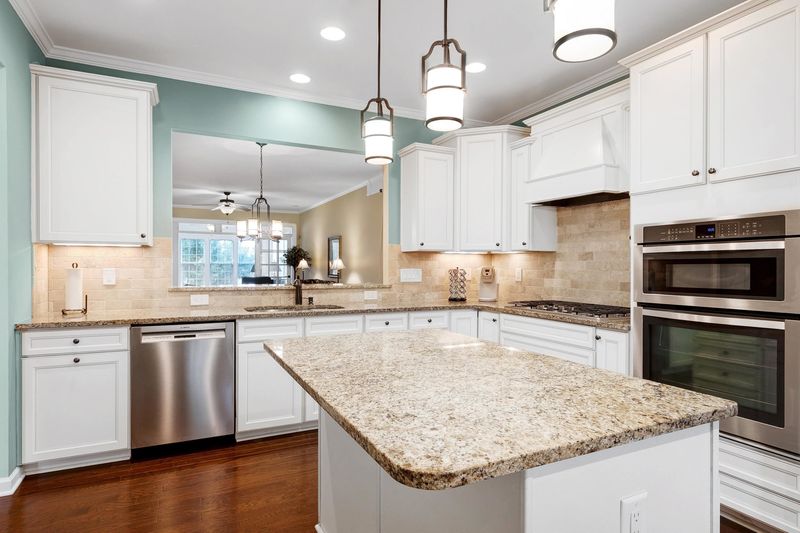 829 Blackfriars Loop, Cary, NC 27519